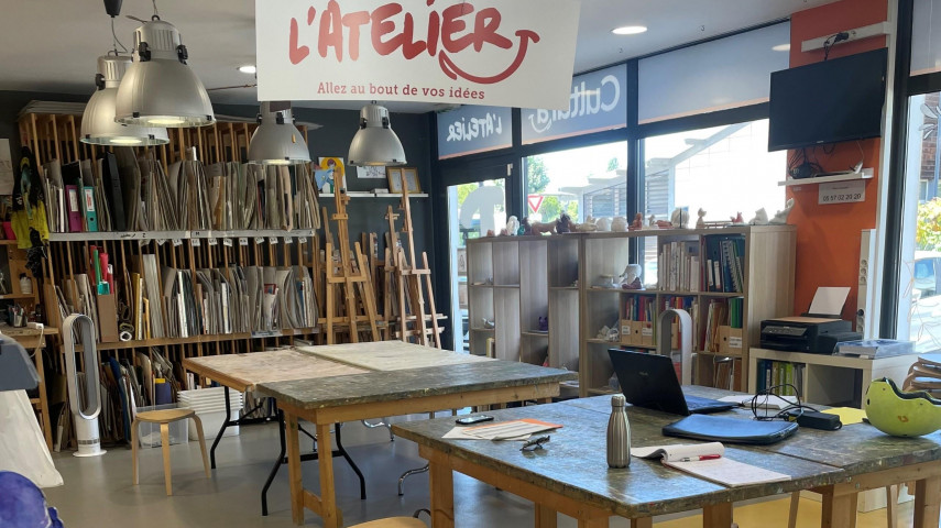 Boutique & atelier de loisirs creatifs à reprendre - Bordeaux et arrond. (33)